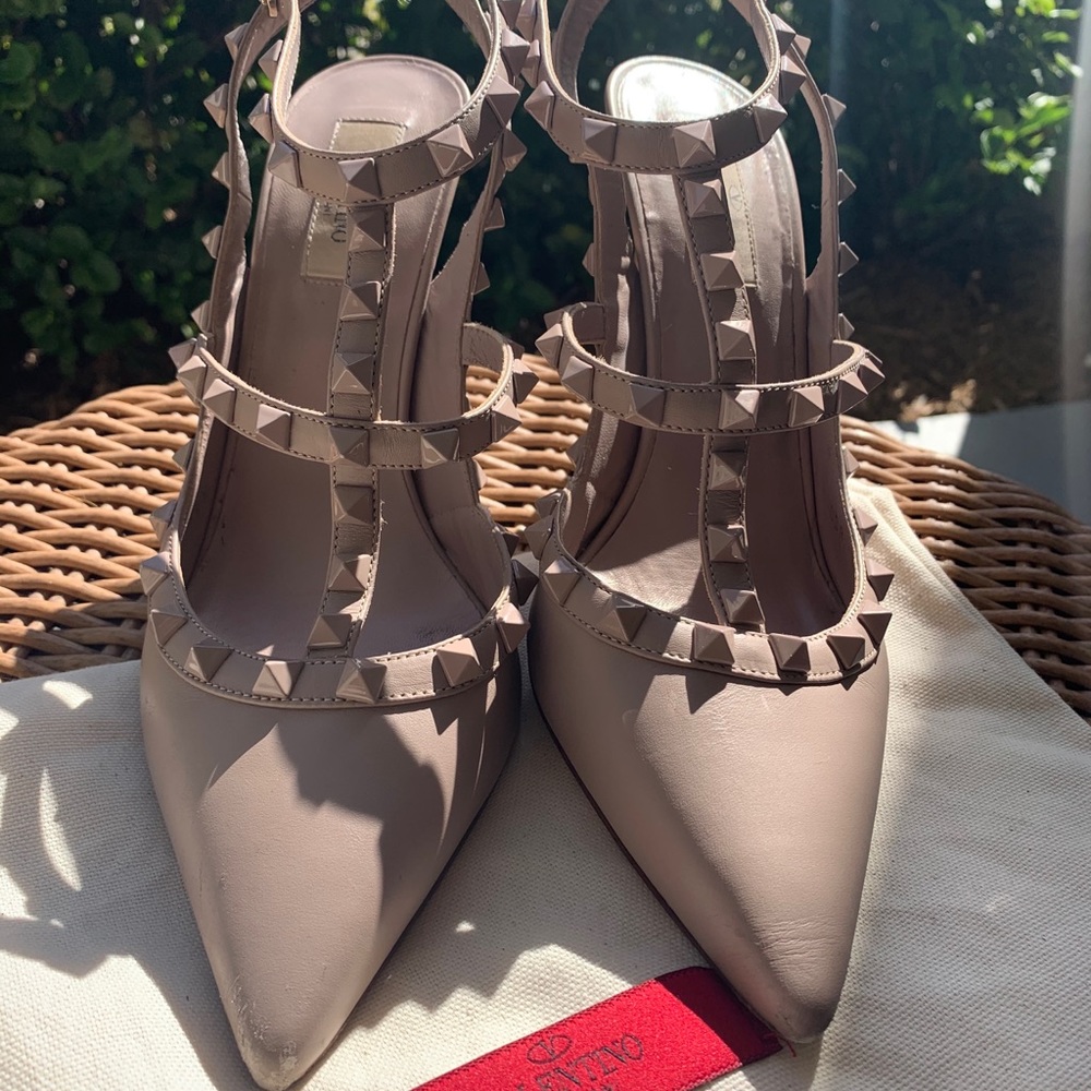 Valentino rockstud heels - Picture 3 of 4